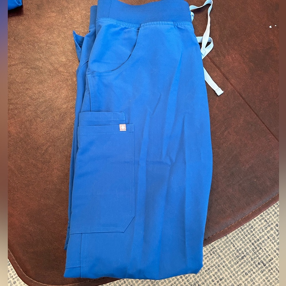 Figs Cargo Scrub Pants